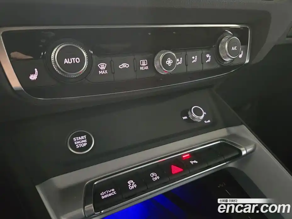 Audi Q3 2025 2.0 Автомат в Москве № 189280, фото 12