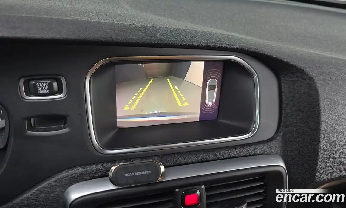 Volvo V40 2018 2.0 Автомат в Москве № 190684, фото 14