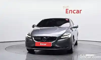 Volvo V40 2018 2.0 Автомат в Москве № 190684, миниатюра 10