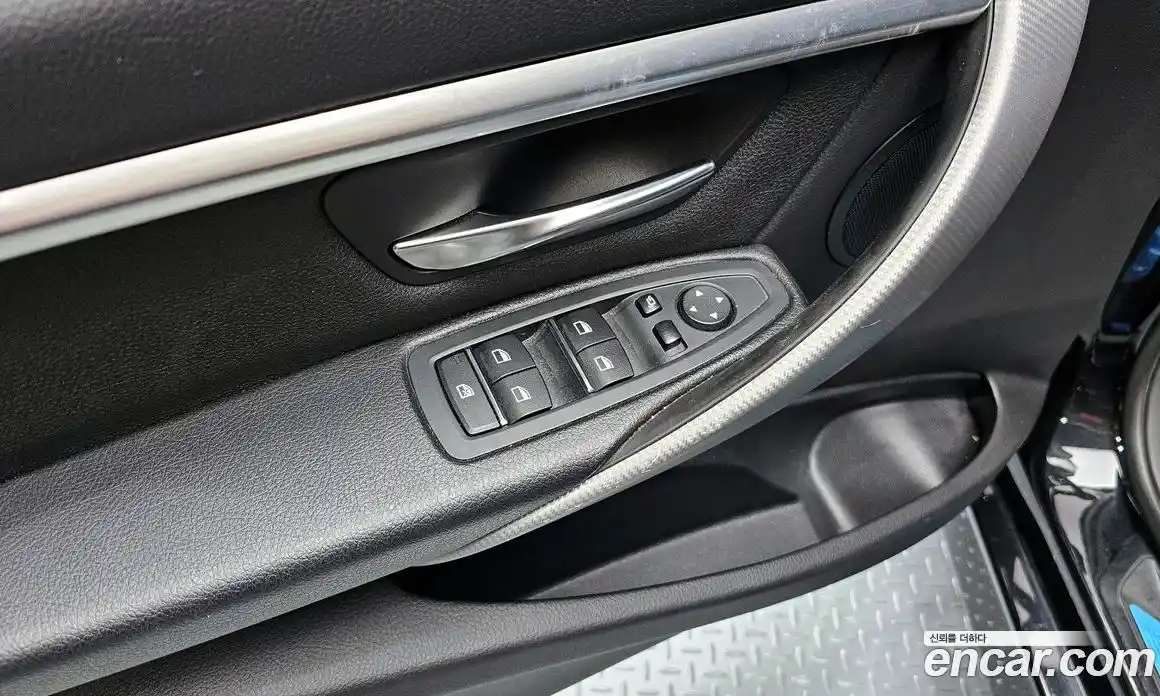 BMW 3-Series 2018 2.0 Автомат в Москве № 191460, фото 1