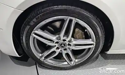 Mercedes-Benz E-Class 2019 2.0 Автомат в Москве № 194131, миниатюра 2