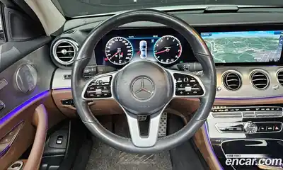 Mercedes-Benz E-Class 2019 2.0 Автомат в Москве № 194131, миниатюра 4