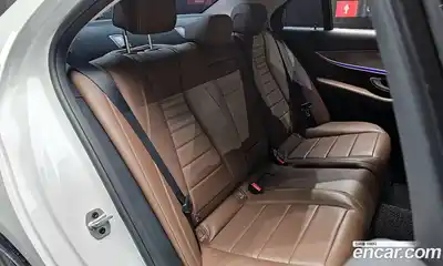 Mercedes-Benz E-Class 2019 2.0 Автомат в Москве № 194131, миниатюра 9