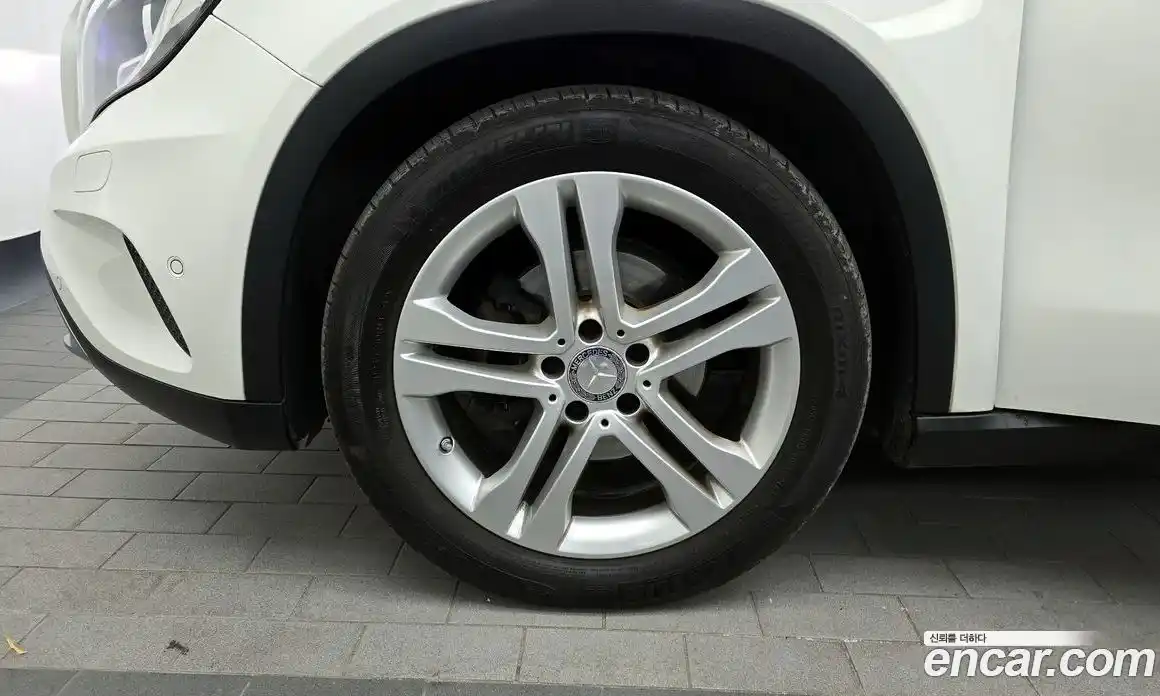 Mercedes-Benz GLA-Class 2015 2.1 Автомат в Москве № 195336, фото 13