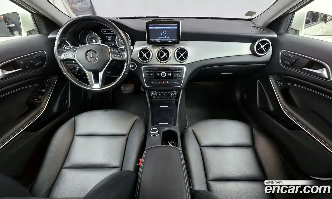 Mercedes-Benz GLA-Class 2015 2.1 Автомат в Москве № 195336, фото 14