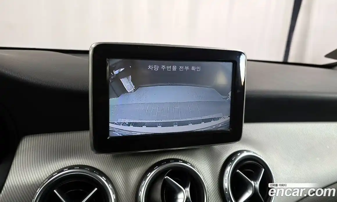 Mercedes-Benz GLA-Class 2015 2.1 Автомат в Москве № 195336, фото 16