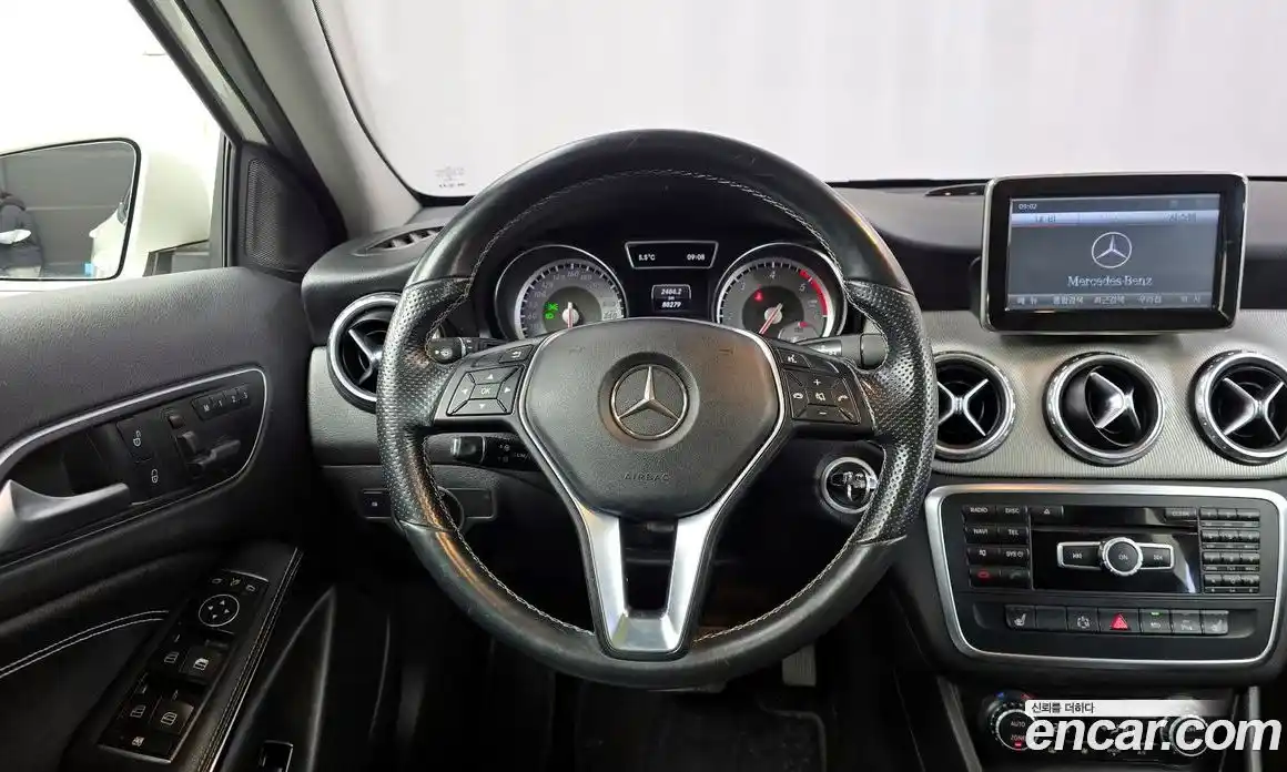 Mercedes-Benz GLA-Class 2015 2.1 Автомат в Москве № 195336, фото 20