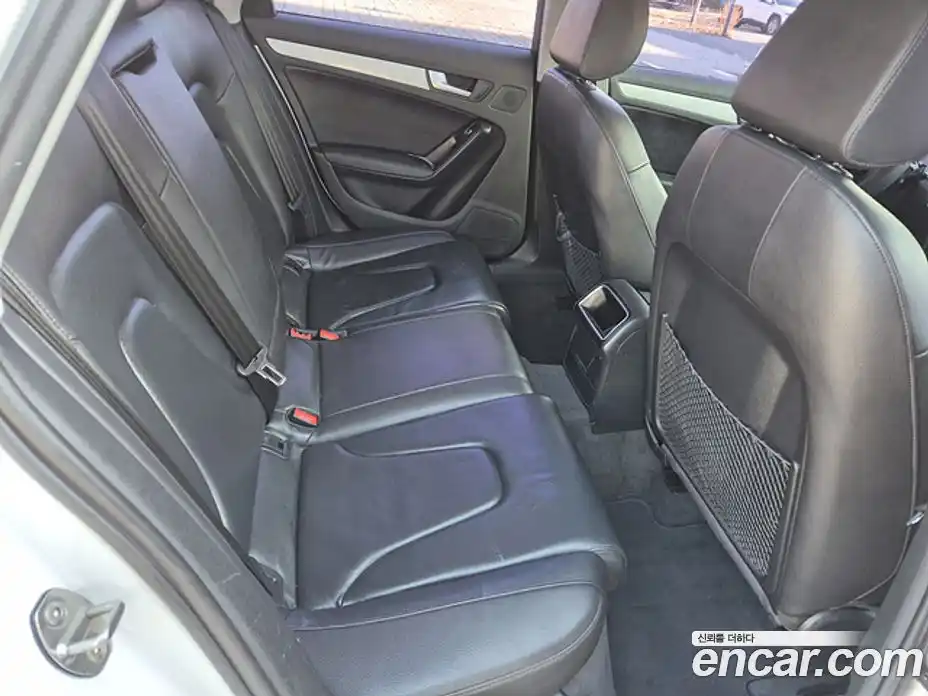 Audi A4 2015 2.0 Вариатор в Москве № 196861, фото 15