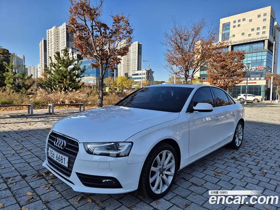 Audi A4 2015 2.0 Вариатор в Москве № 196861, фото 3