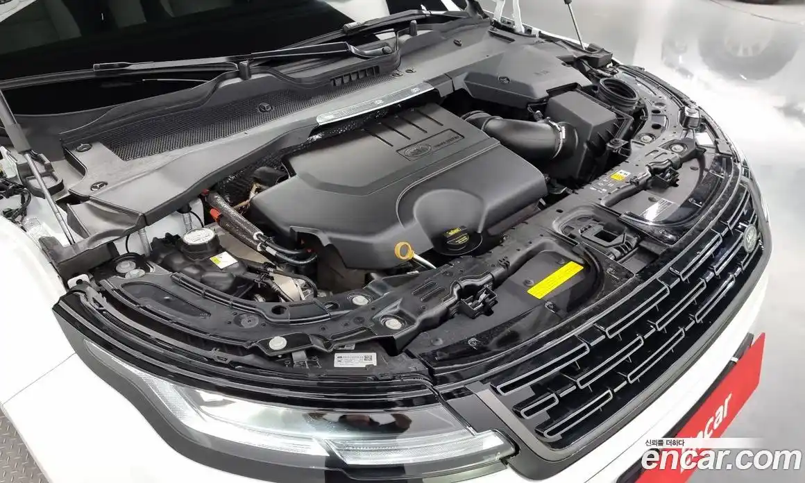 Land Rover Range-Rover Evoque 2025 2.0 Автомат в Москве № 198052, фото 16