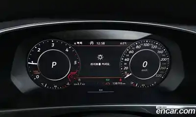 Volkswagen Tiguan 2018 2.0 Автомат в Москве № 199163, миниатюра 3