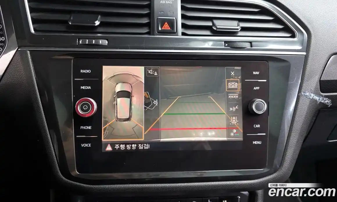 Volkswagen Tiguan 2018 2.0 Автомат в Москве № 199163, фото 6