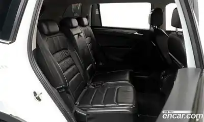 Volkswagen Tiguan 2018 2.0 Автомат в Москве № 199163, миниатюра 7