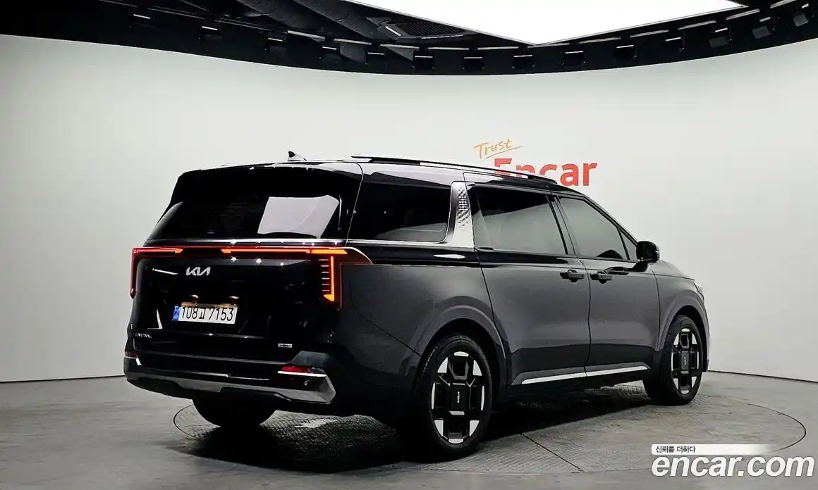 Kia Canival 2024 1.6 Автомат в Москве № 20588, фото 15