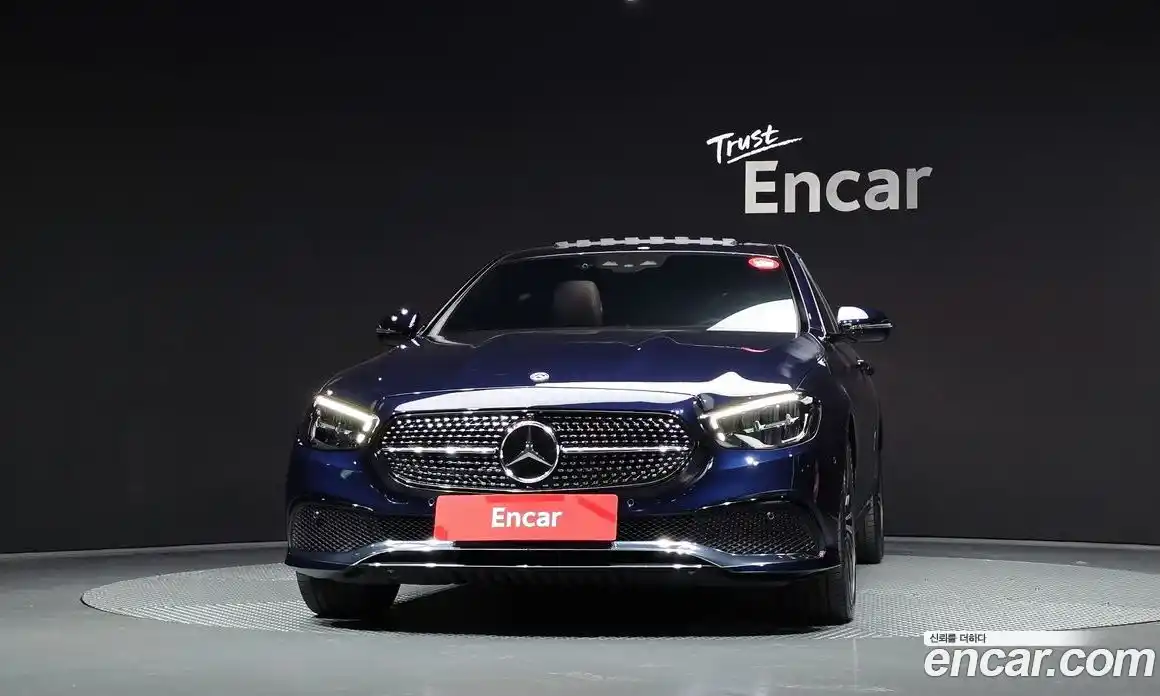 Mercedes-Benz E-Class 2021 2.0 Автомат в Москве № 206644, фото 4