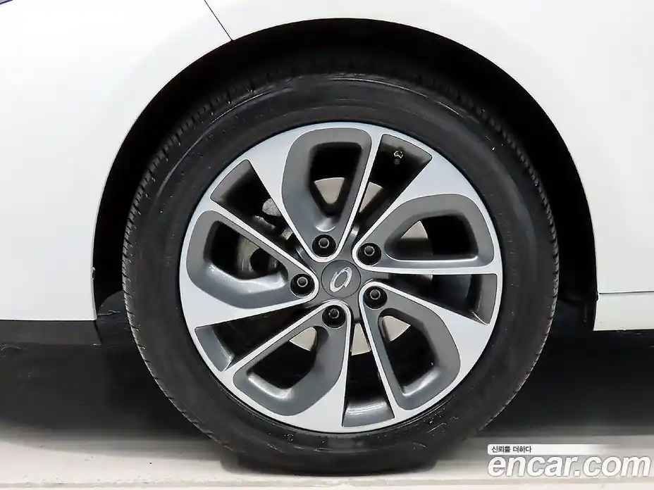 Renault SM3 2015 1.6 Автомат в Москве № 209918, фото 20