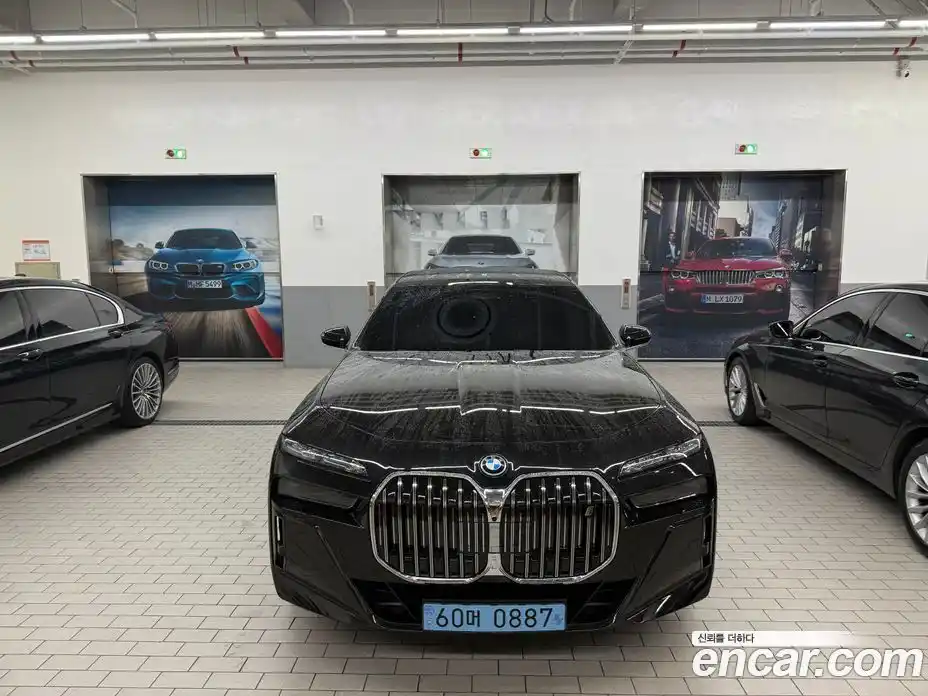 BMW i7 2024 0.3 Автомат в Москве № 210706, фото 1