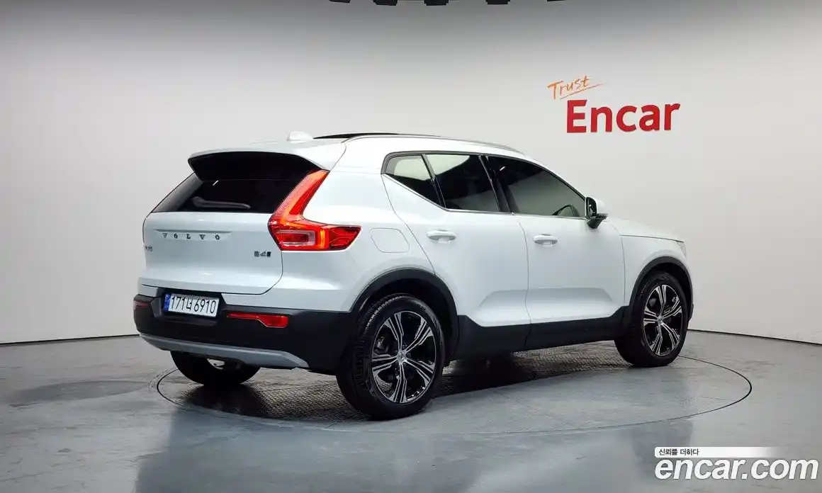 Volvo XC40 2021 2.0 Автомат в Москве № 212902, фото 15
