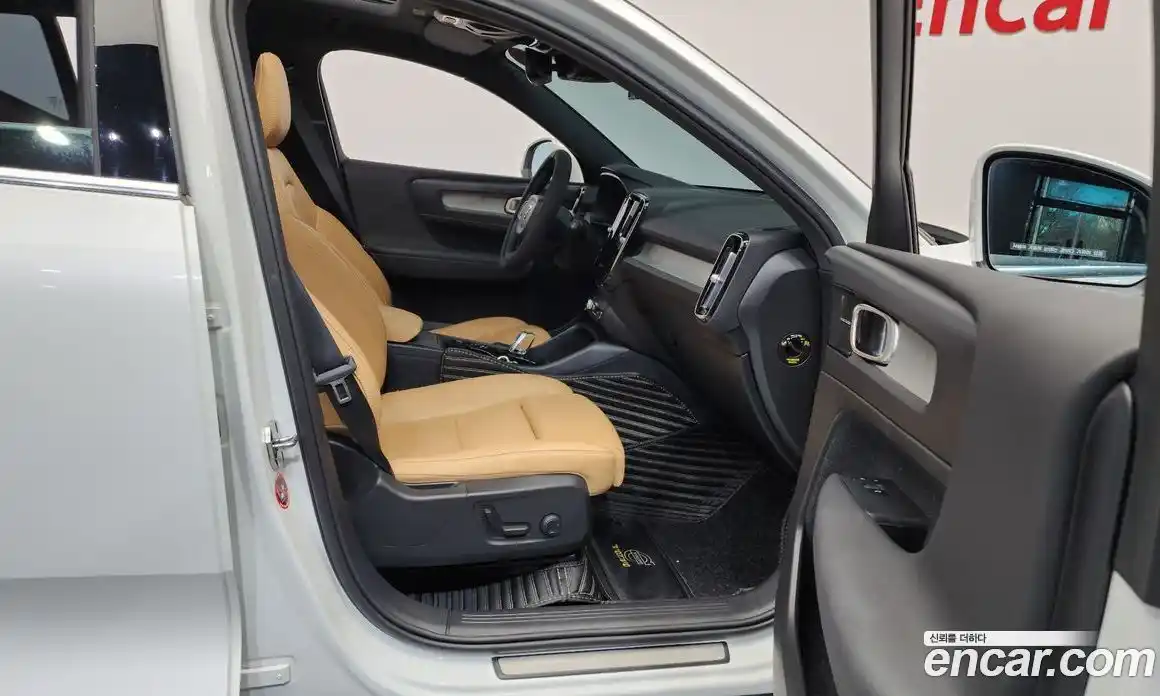 Volvo XC40 2021 2.0 Автомат в Москве № 212902, фото 18