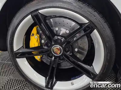 Porsche Taycan 2024 Автомат в Москве № 212982, миниатюра 5