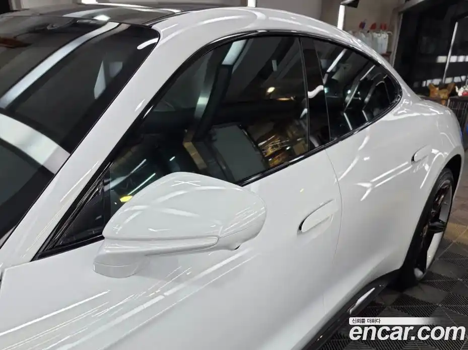 Porsche Taycan 2024 Автомат в Москве № 212982, фото 9