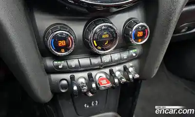 Mini Cooper Convertible 2016 2.0 Автомат в Москве № 214317, миниатюра 11