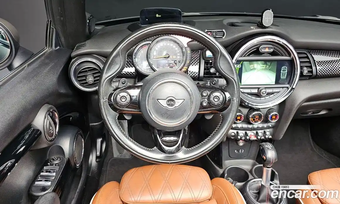 Mini Cooper Convertible 2016 2.0 Автомат в Москве № 214317, фото 13