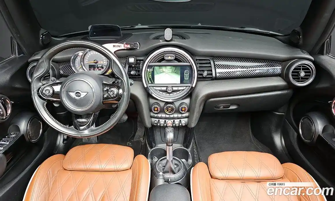 Mini Cooper Convertible 2016 2.0 Автомат в Москве № 214317, фото 15