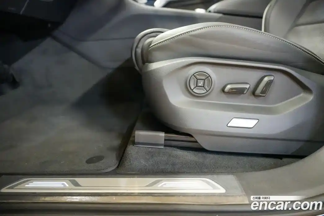 Volkswagen Touareg 2026 3.0 Автомат в Москве № 215391, фото 13