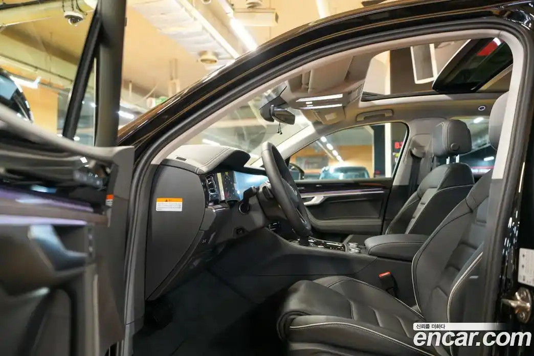 Volkswagen Touareg 2026 3.0 Автомат в Москве № 215391, фото 15