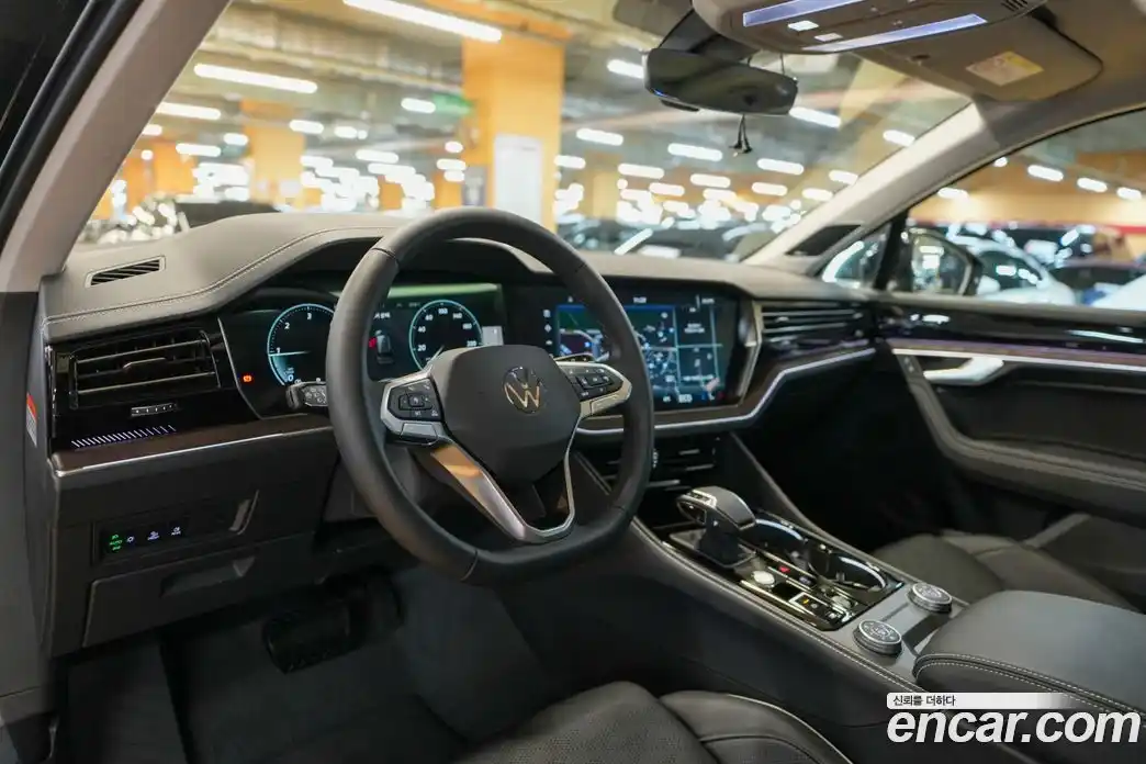 Volkswagen Touareg 2026 3.0 Автомат в Москве № 215391, фото 16