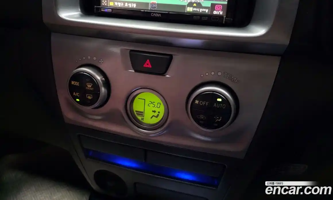 Toyota bB 2006 1.5 Автомат в Москве № 215554, фото 5