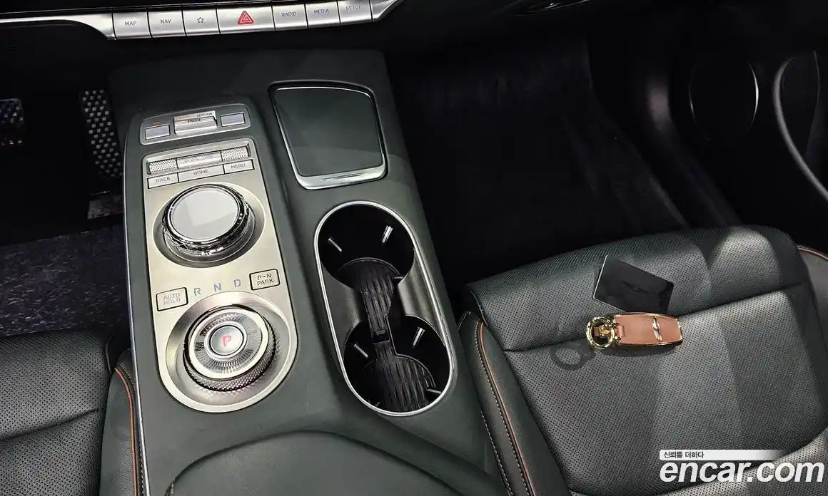 Genesis GV70 2023 2.5 Автомат в Москве № 22946, фото 19