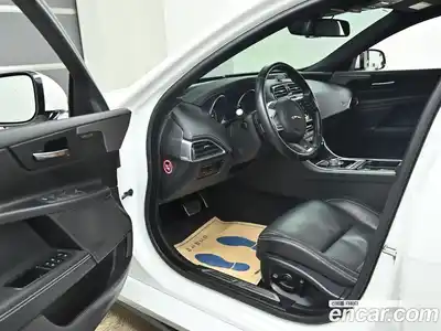 Jaguar XE 2016 3.0 Автомат в Москве № 238081, миниатюра 11