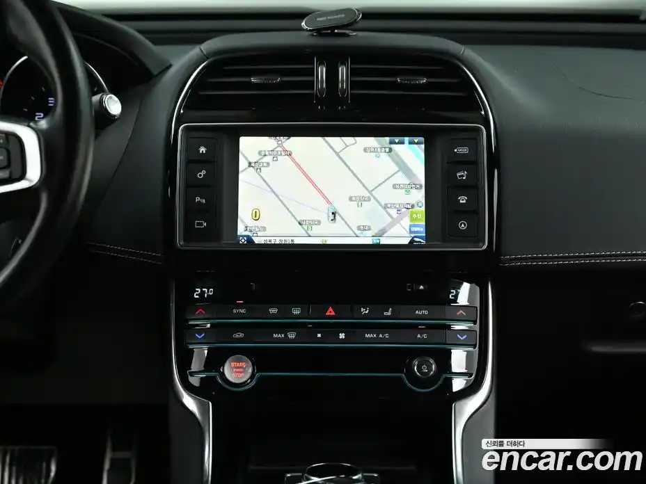 Jaguar XE 2016 3.0 Автомат в Москве № 238081, фото 14