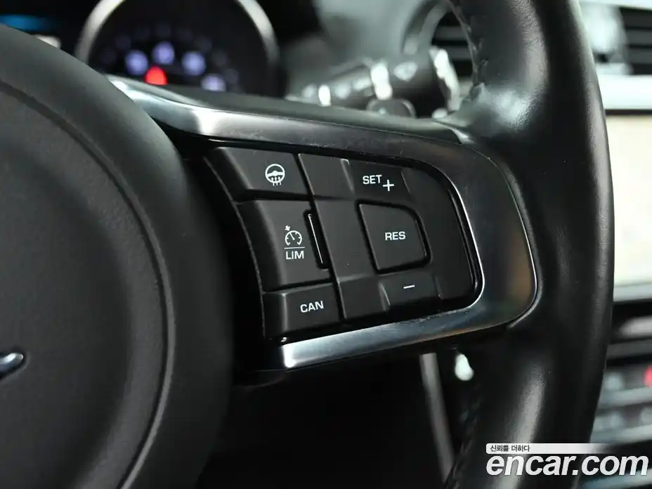 Jaguar XE 2016 3.0 Автомат в Москве № 238081, фото 17