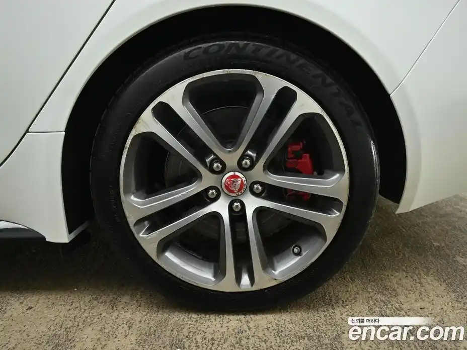 Jaguar XE 2016 3.0 Автомат в Москве № 238081, фото 5