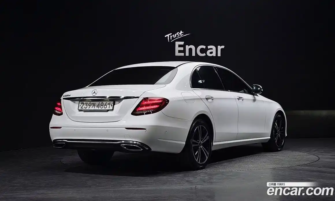 Mercedes-Benz E-Class 2020 1.9 Автомат в Москве № 240513, фото 5