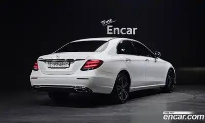 Mercedes-Benz E-Class 2020 1.9 Автомат в Москве № 240513, миниатюра 5
