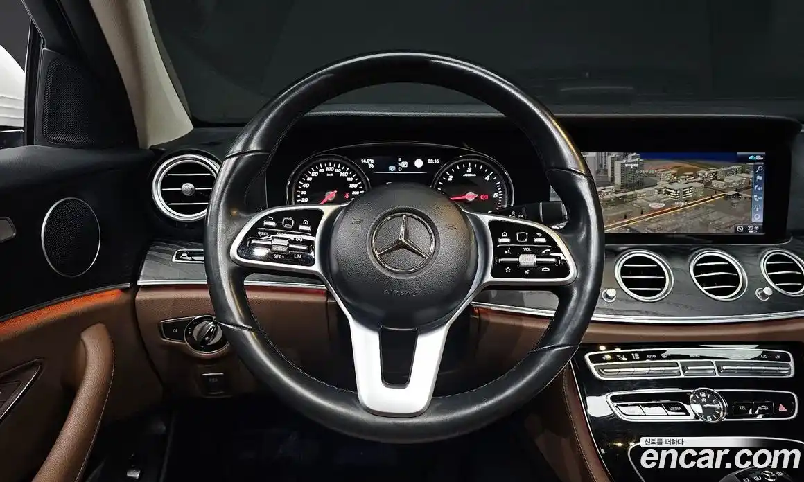 Mercedes-Benz E-Class 2020 1.9 Автомат в Москве № 240513, фото 9