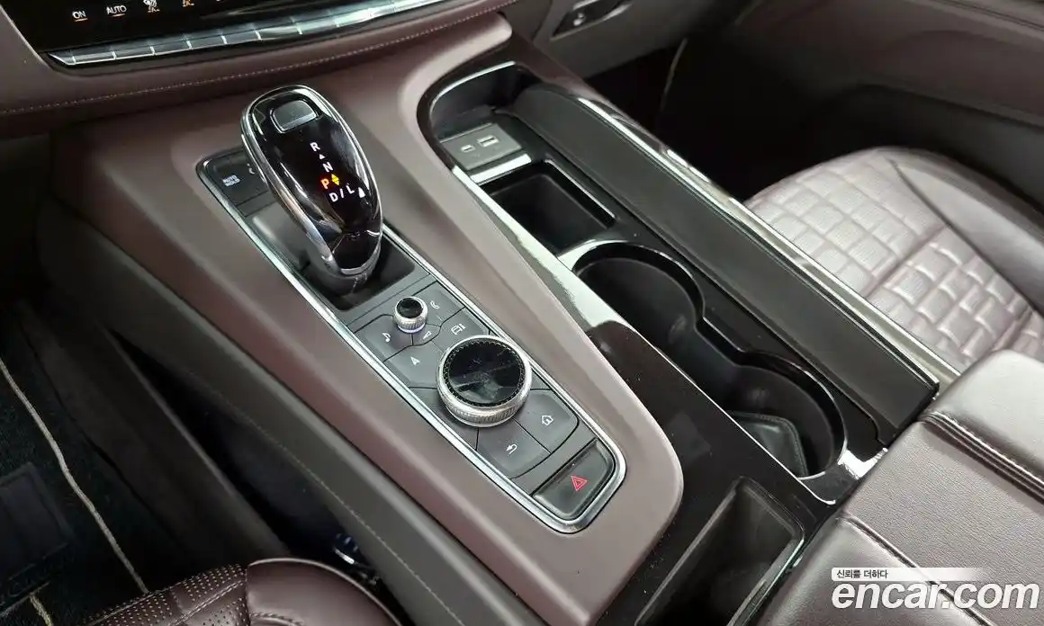 Cadillac Escalade 2023 6.2 Автомат в Москве № 256448, фото 11