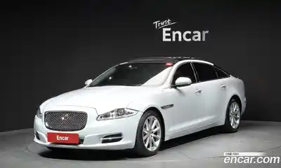 Jaguar XJ 2015 3.0 Автомат в Москве № 283823, миниатюра 12