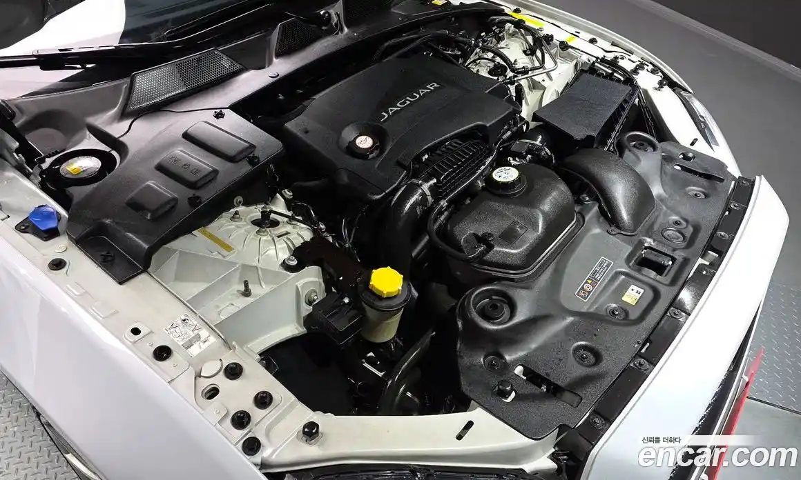 Jaguar XJ 2015 3.0 Автомат в Москве № 283823, фото 8