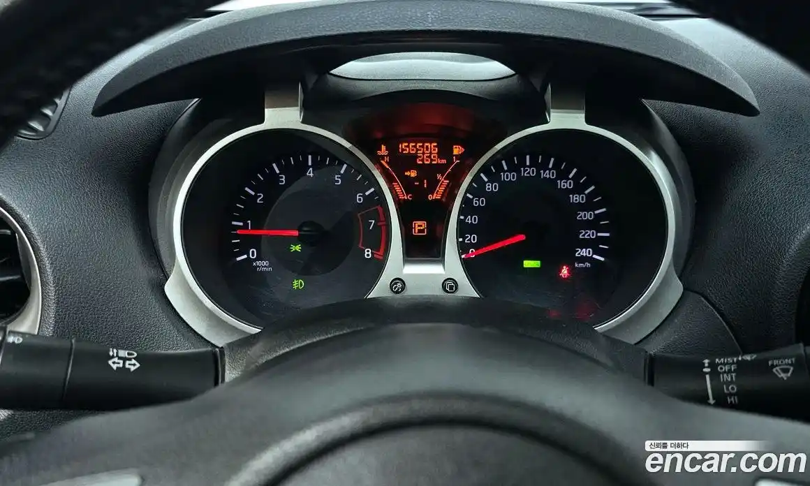 Nissan Juke 2017 1.6 Автомат в Москве № 285040, фото 11