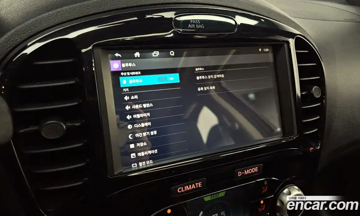 Nissan Juke 2017 1.6 Автомат в Москве № 285040, фото 3