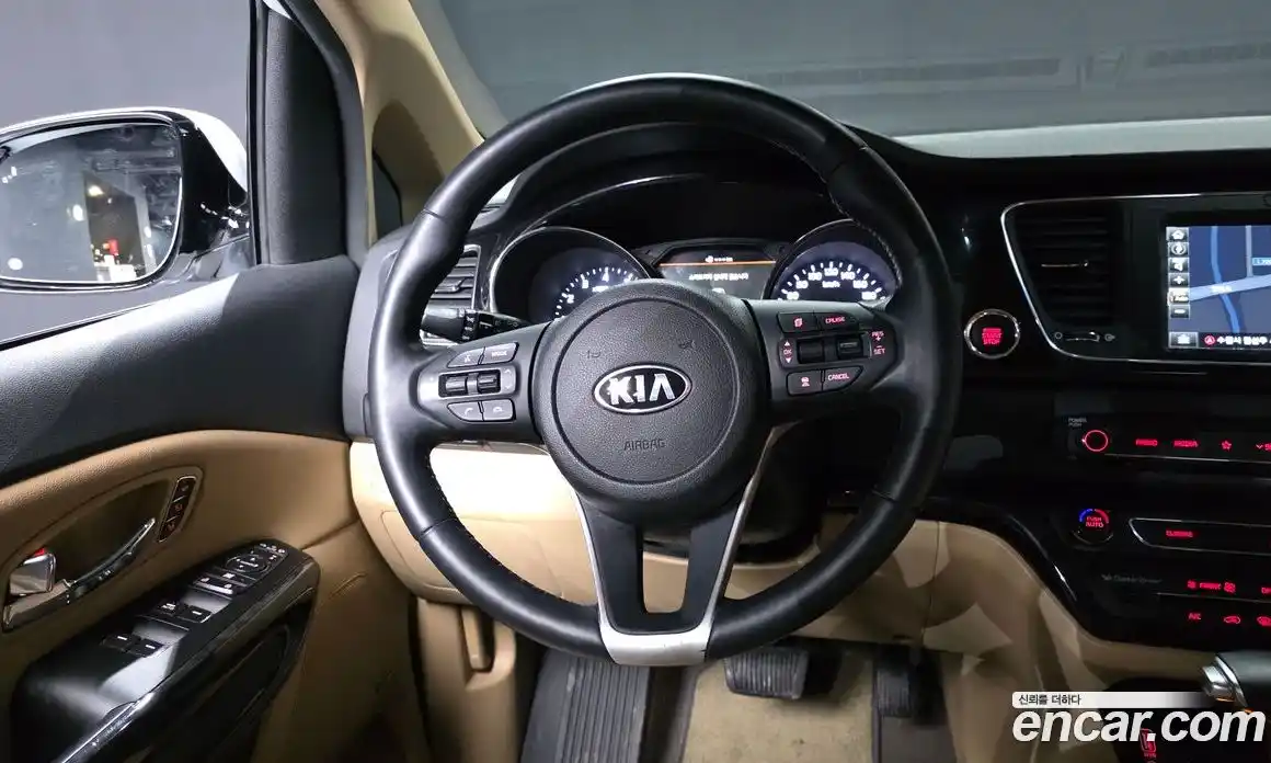 Kia Canival 2019 3.3 Автомат в Москве № 288085, фото 13