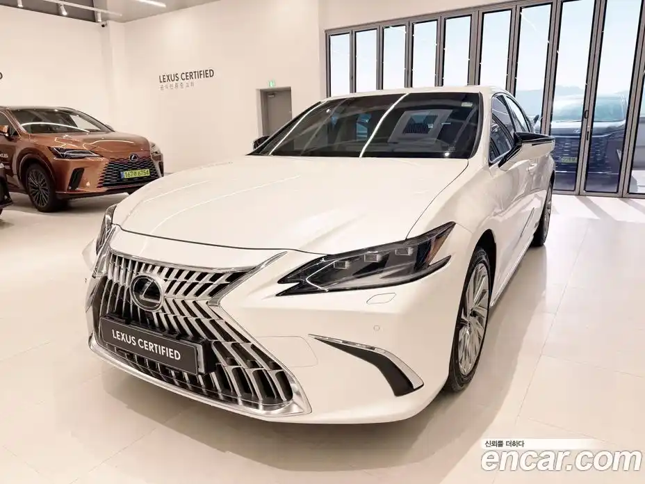 Lexus ES 2026 2.5 Вариатор в Москве № 300838, фото 1
