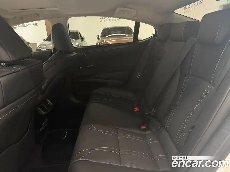 Lexus ES 2026 2.5 Вариатор в Москве № 300838, фото 13