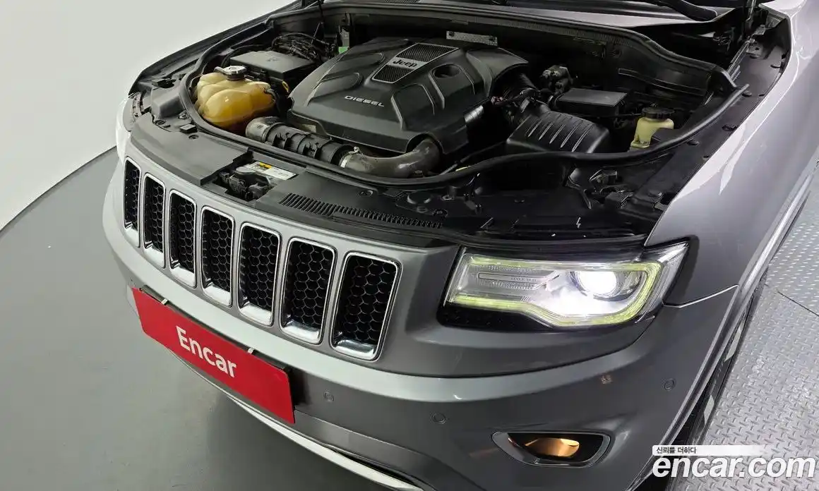 Jeep Cherokee 2015 3.0 Автомат в Москве № 302456, фото 12