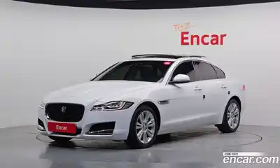 Jaguar XF, 2017